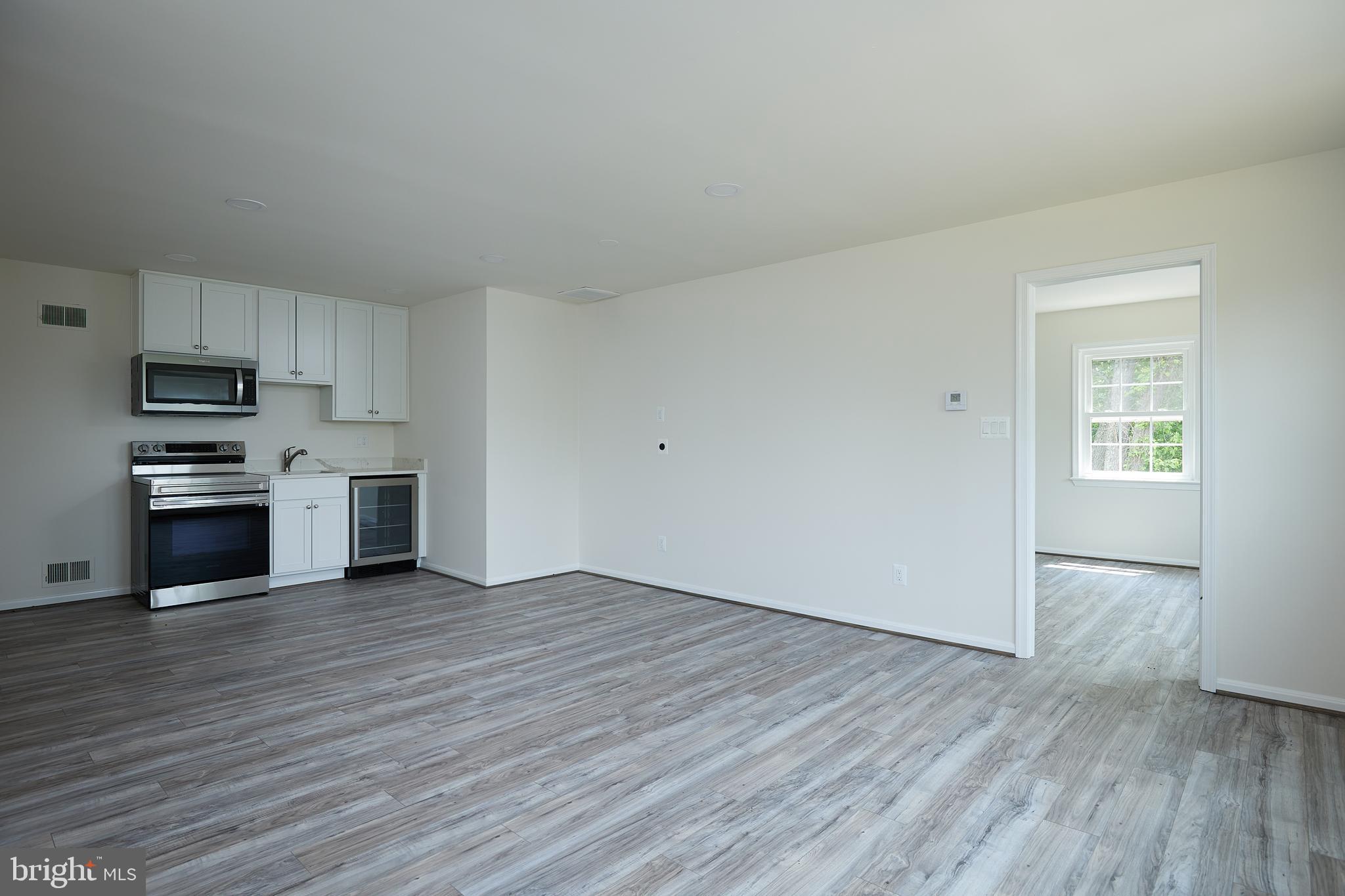 21050 Big Woods Road Dickerson, MD 20842 - Photo 34 of 62 The Lodge