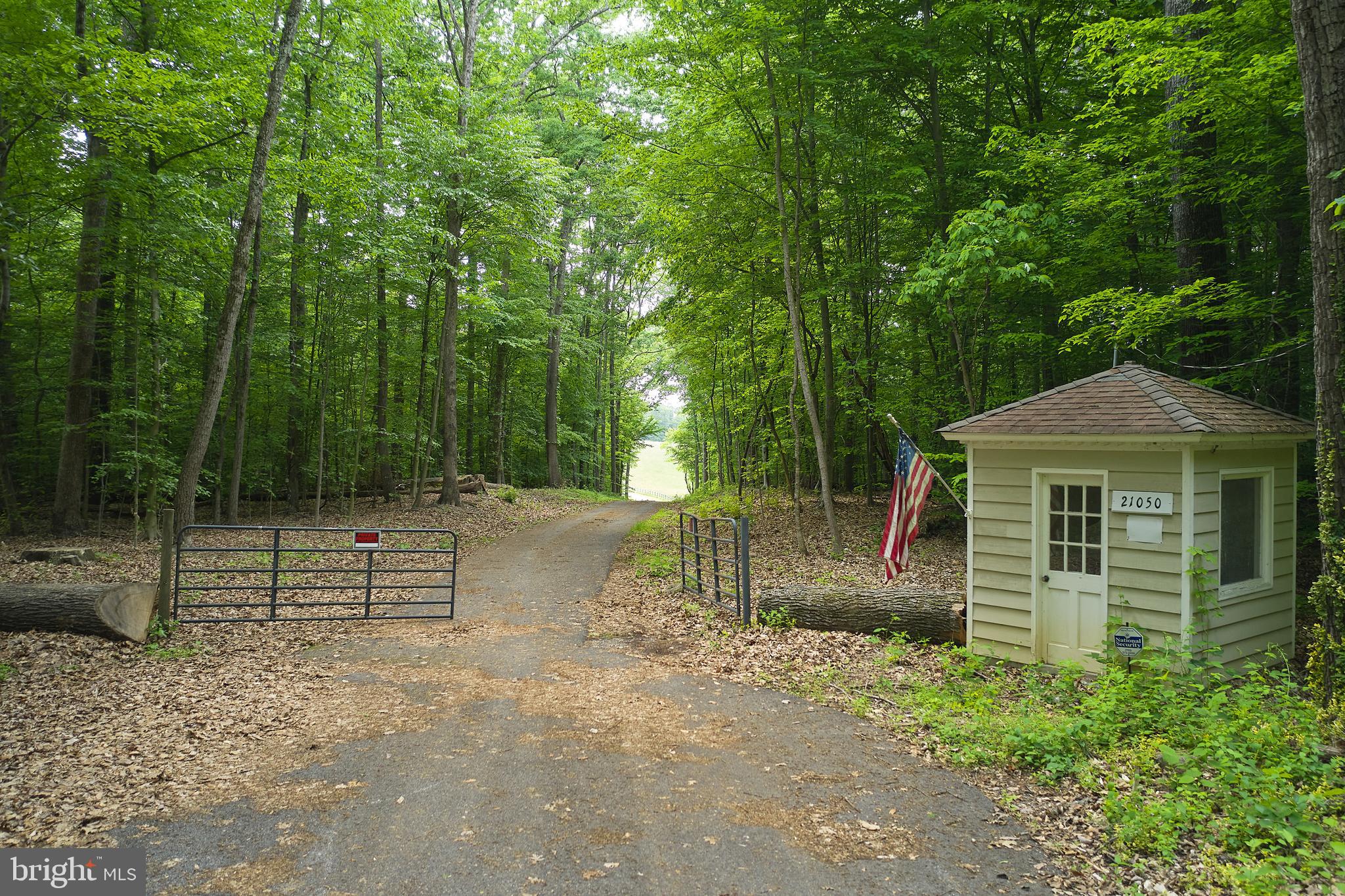 21050 Big Woods Road Dickerson, MD 20842 - Photo 53 of 62 Entrance Gated