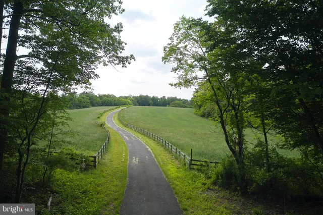 $2,600,000 | 21050 Big Woods Road, Dickerson, MD 20842