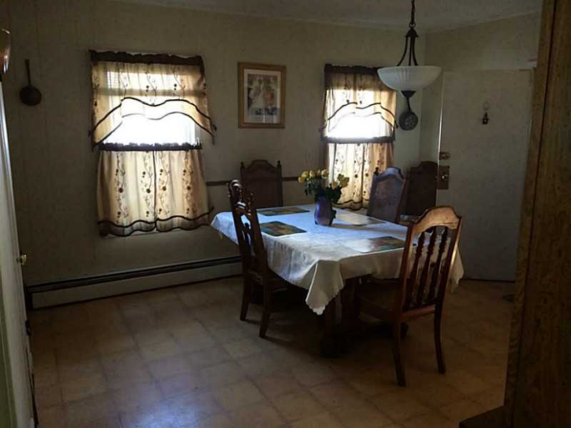 85 Appleton Avenue Pawtucket, RI 02860 - Photo 15 of 21 Dining Room.