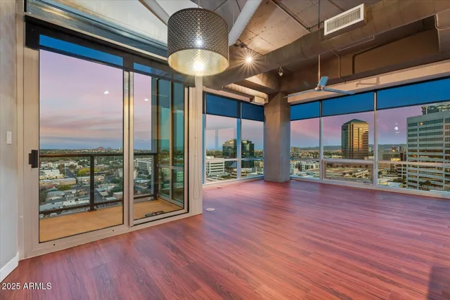 $3,000 | 1 East Lexington Avenue, Unit 1103, Phoenix, AZ 85012