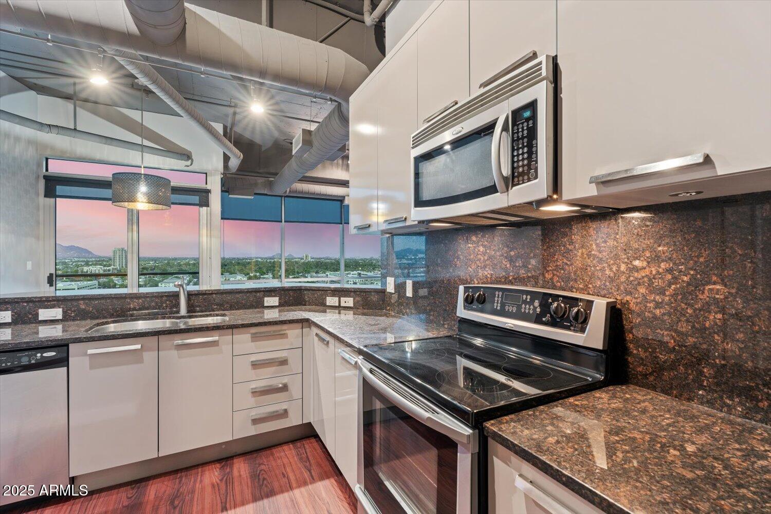1 East Lexington Avenue, Unit 1103 Phoenix, AZ 85012 - Photo 15 of 57 Upgraded Kitchen