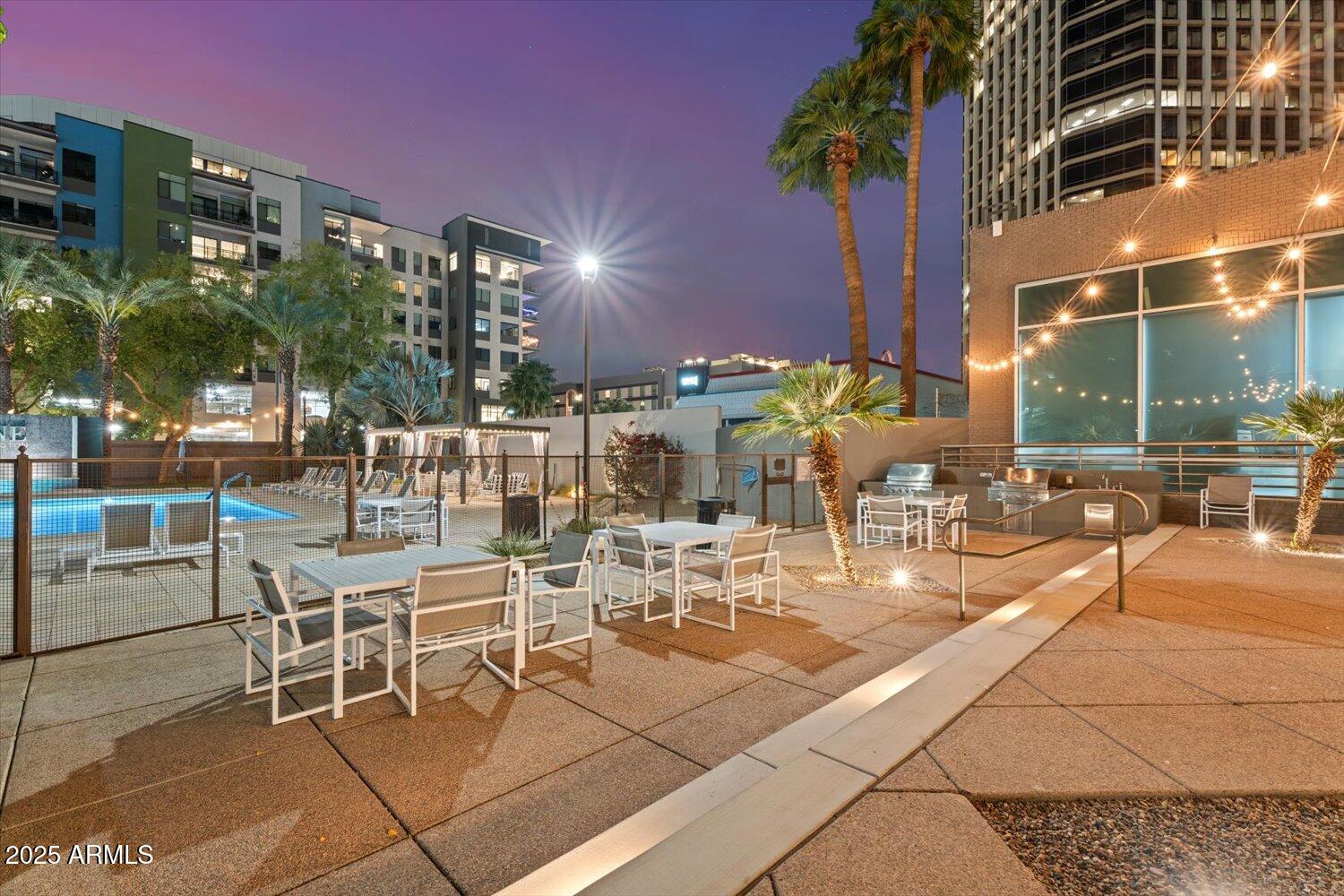 1 East Lexington Avenue, Unit 1103 Phoenix, AZ 85012 - Photo 44 of 57 Outdoor Sitting