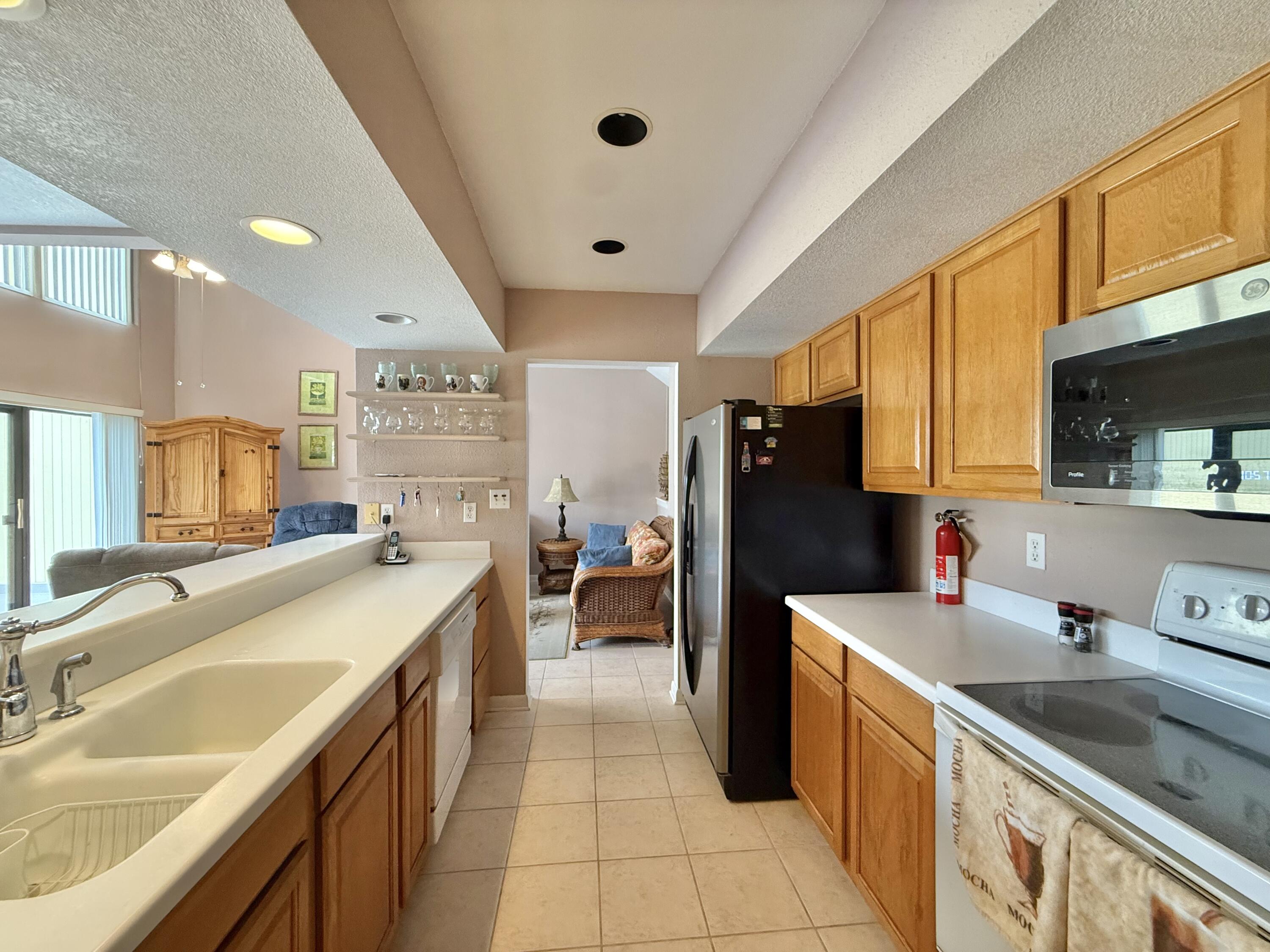 8520 Gulf Boulevard, Unit UT 39 Navarre, FL 32566 - Photo 8 of 65