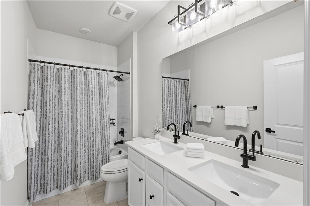 3024 Spruce Road Gibsonia, PA 15044 - Photo 32 of 44 Guest bathroom