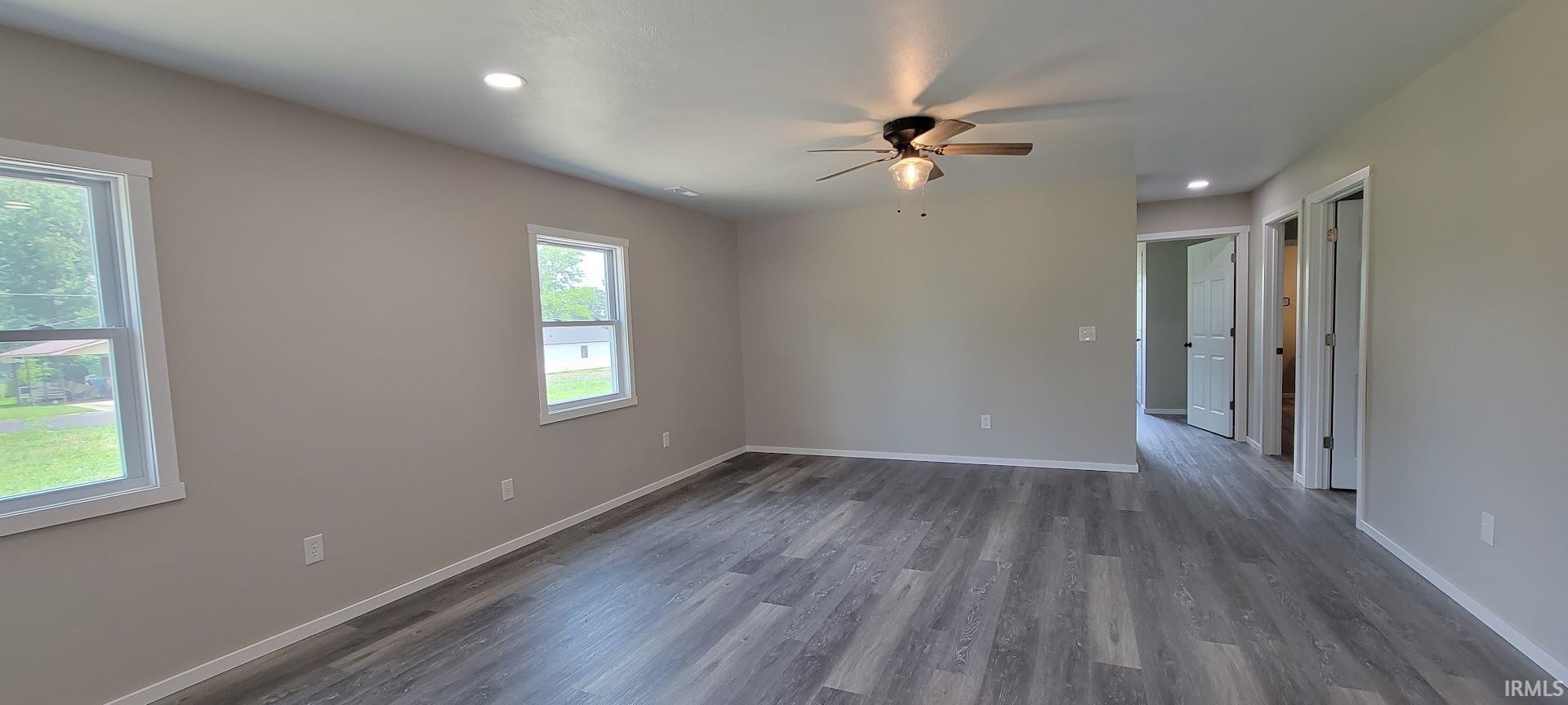 705 Indiana Street Bicknell, IN 47512 - Photo 5 of 18