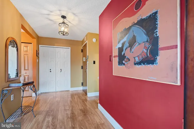 $258,000 | 5225 Pooks Hill Road, Unit 828N, Bethesda, MD 20814