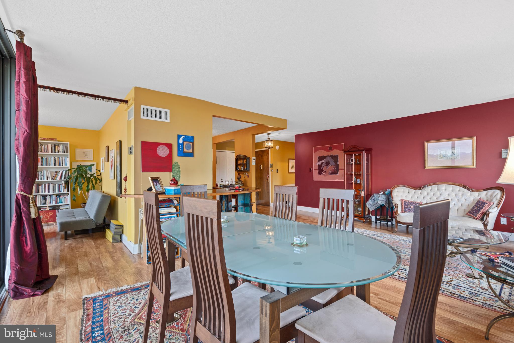 5225 Pooks Hill Road, Unit 828N Bethesda, MD 20814 - Photo 23 of 44