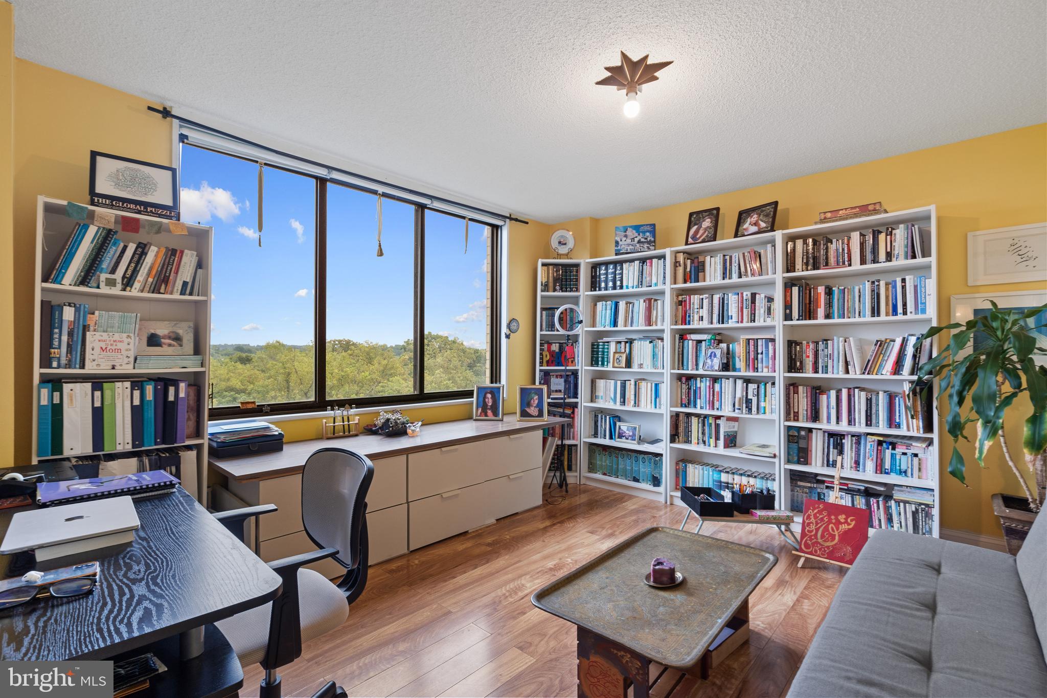 5225 Pooks Hill Road, Unit 828N Bethesda, MD 20814 - Photo 24 of 44 Den