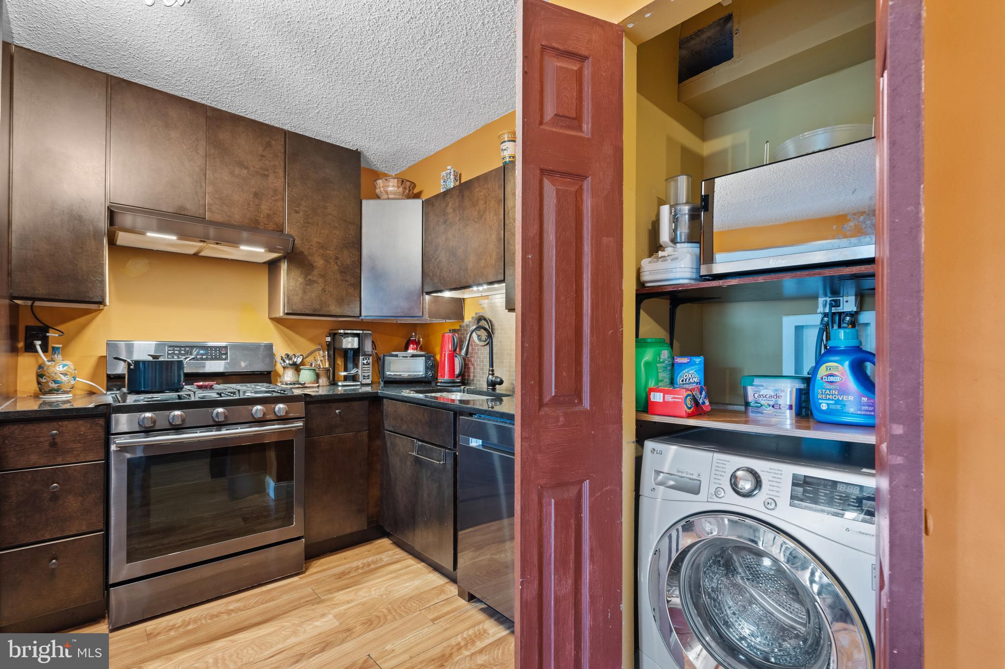 5225 Pooks Hill Road, Unit 828N Bethesda, MD 20814 - Photo 32 of 44 Washer/Dryer