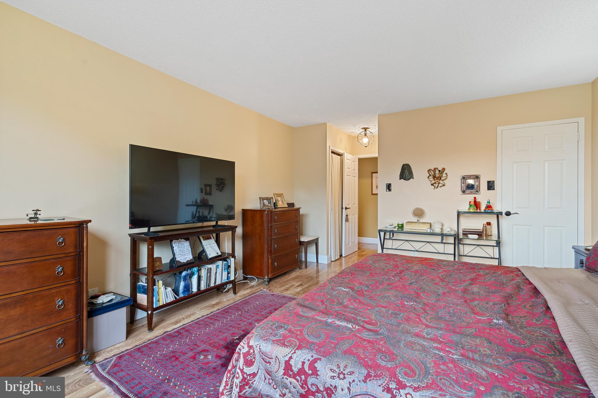 5225 Pooks Hill Road, Unit 828N Bethesda, MD 20814 - Photo 5 of 44 Bedroom