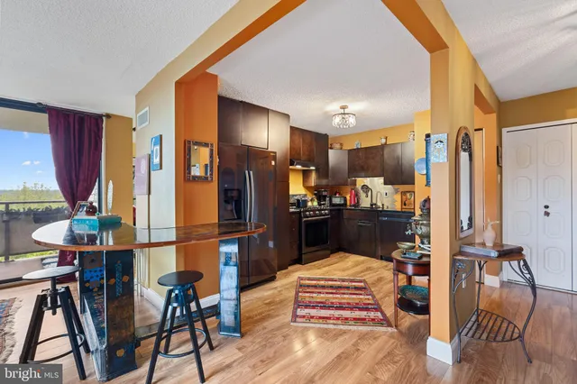 $258,000 | 5225 Pooks Hill Road, Unit 828N, Bethesda, MD 20814