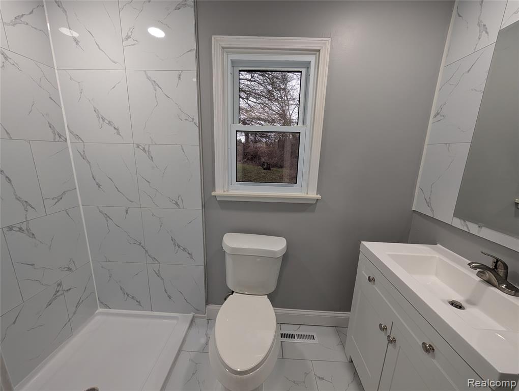 6353 Perry Road Grand Blanc, MI 48439 - Photo 42 of 61