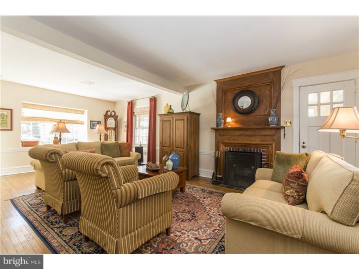 67 Mansion Road Springfield, PA 19064 - Photo 3 of 25