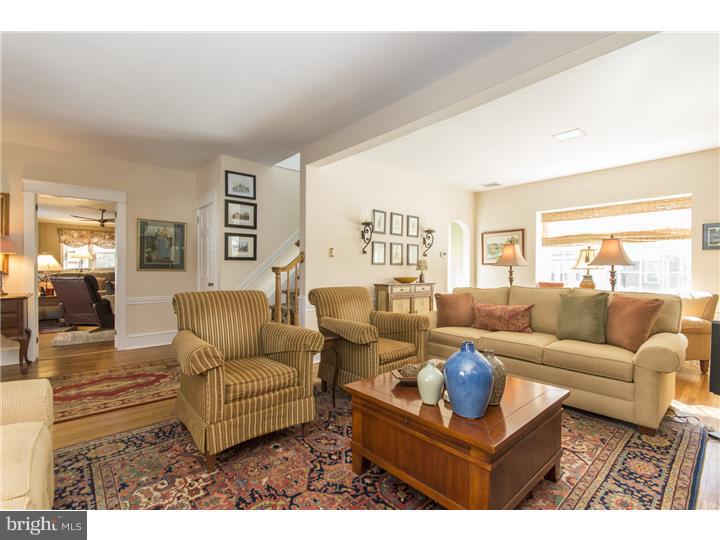 67 Mansion Road Springfield, PA 19064 - Photo 4 of 25