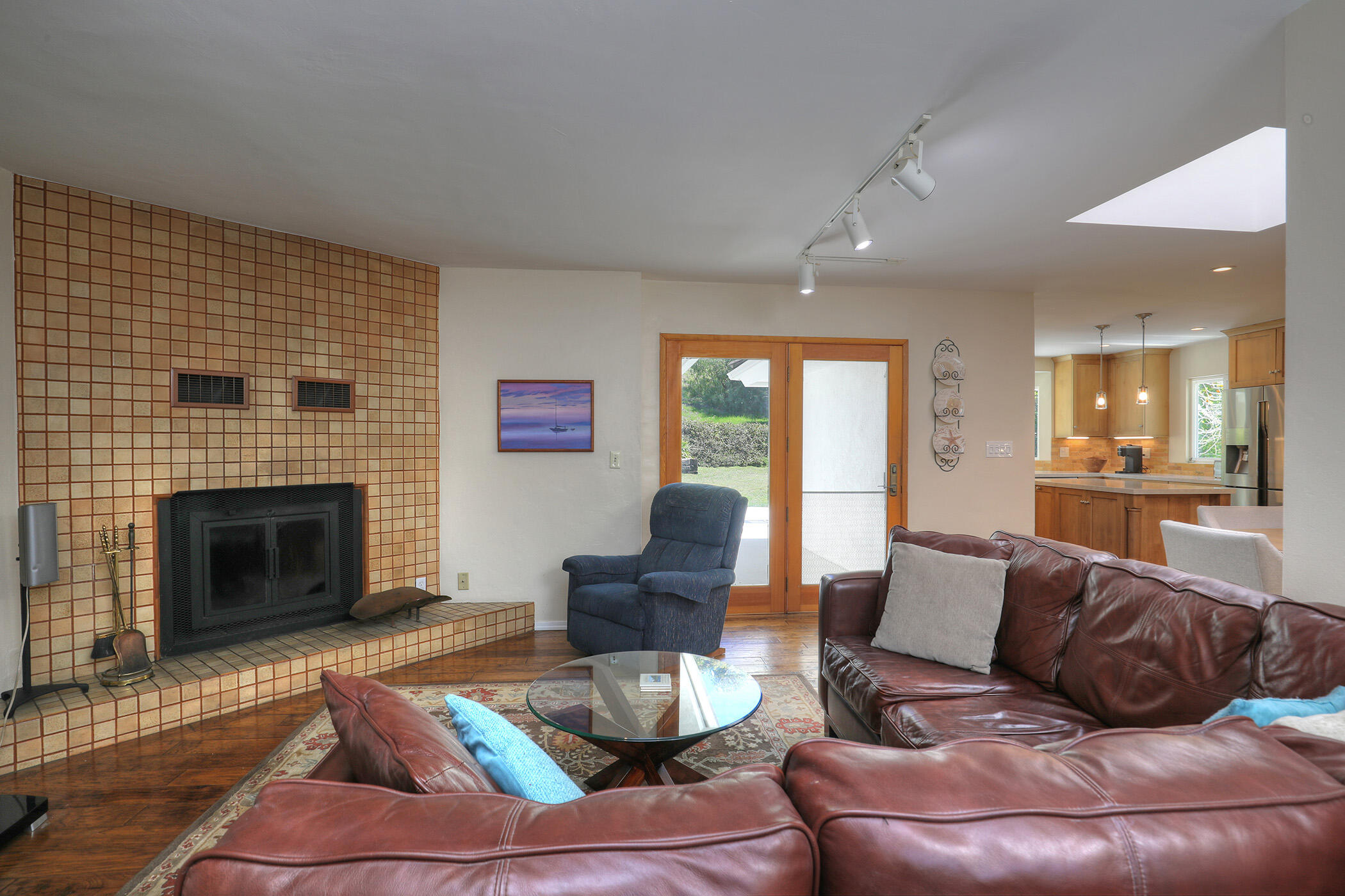 1470 Camino Rio Verde Santa Barbara, CA 93111 - Photo 15 of 33 Family room
