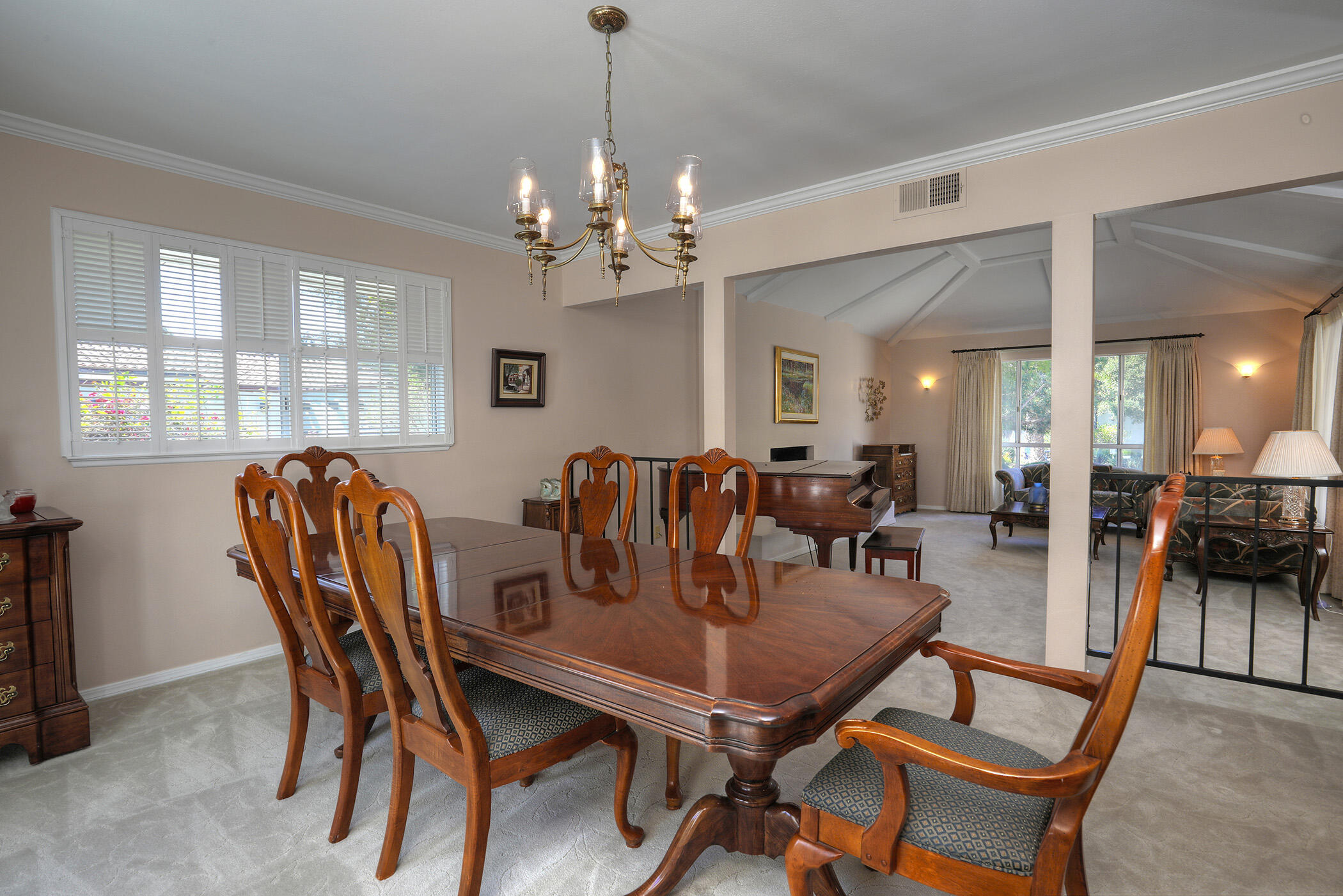 1470 Camino Rio Verde Santa Barbara, CA 93111 - Photo 8 of 33 Dining room