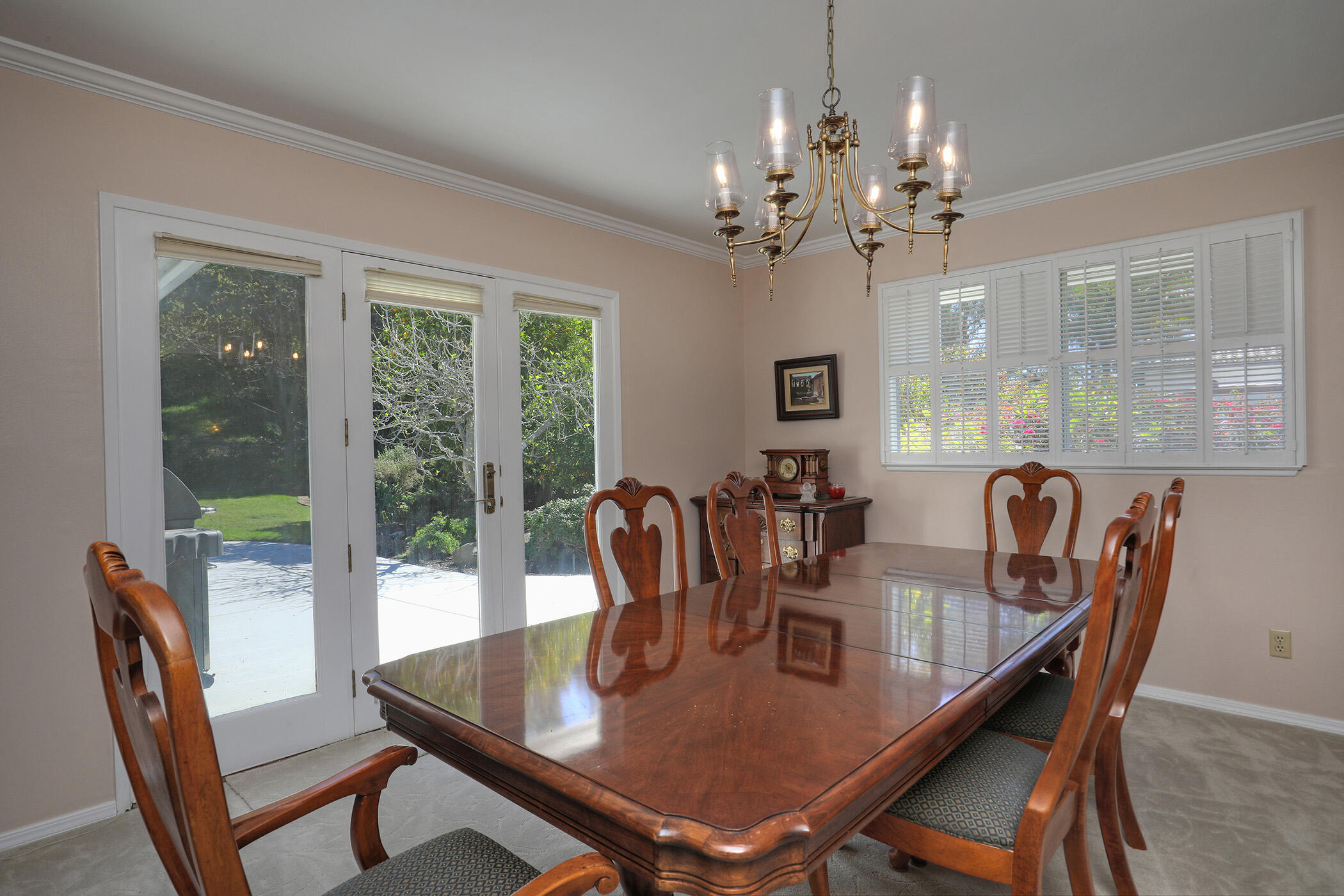 1470 Camino Rio Verde Santa Barbara, CA 93111 - Photo 9 of 33 Dining room