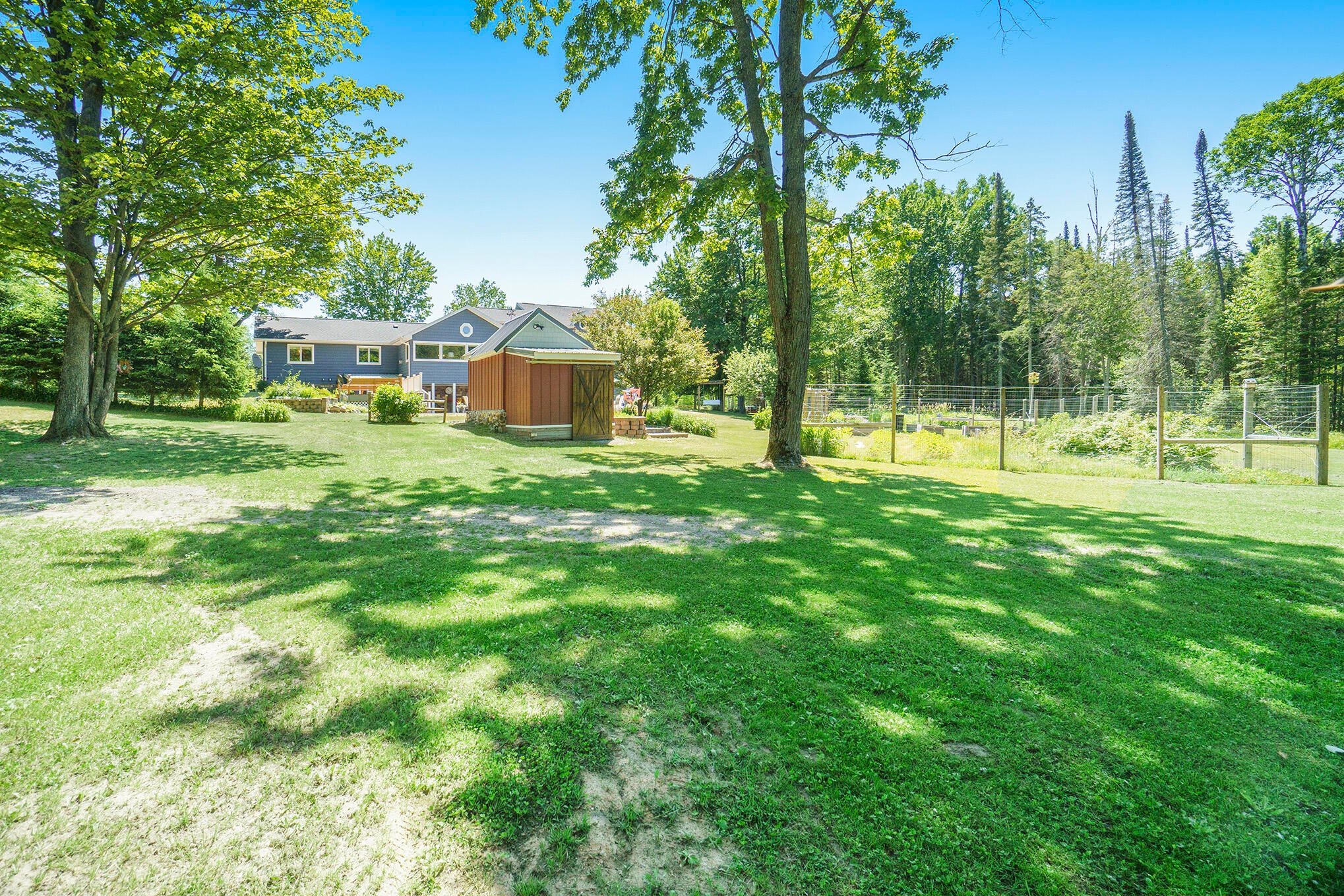 2719 Grant Siding Road Cheboygan, MI 49721 - Photo 38 of 47 Gallery Image 38