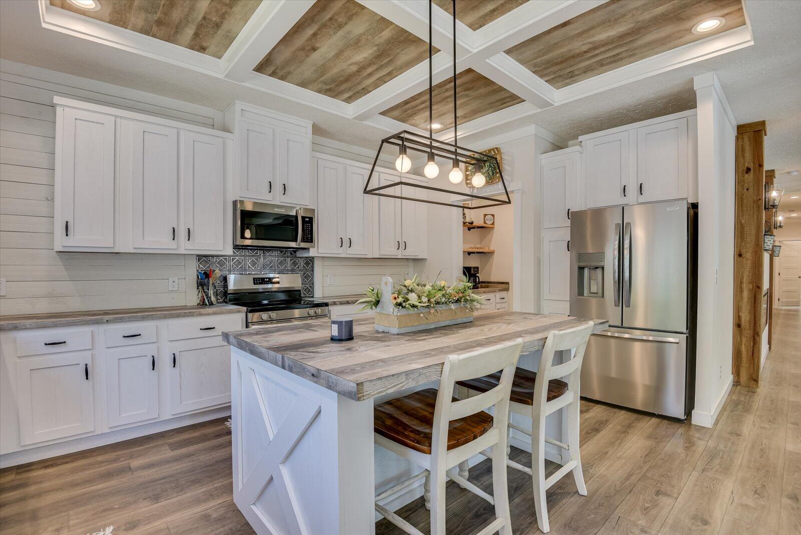 561 Pine Acres Road Windsor, SC 29856 - Photo 7 of 32