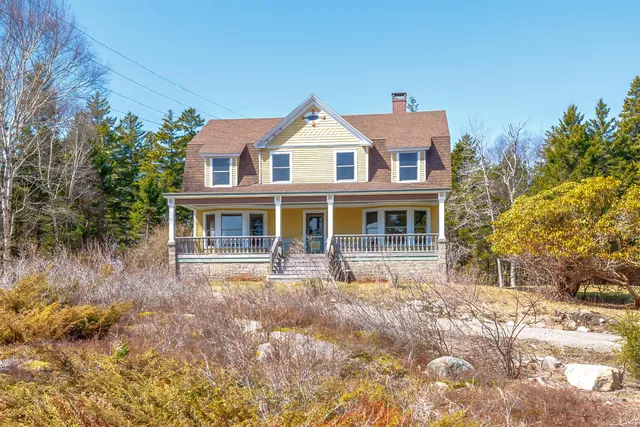 $495,000 | 221 Harbor Road, Swans Island, ME 04685