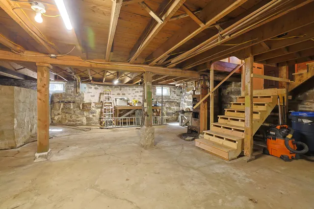 $495,000 | 221 Harbor Road, Swans Island, ME 04685