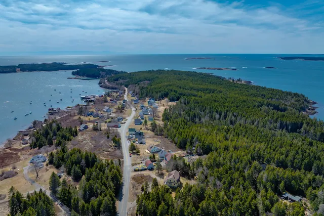 $495,000 | 221 Harbor Road, Swans Island, ME 04685