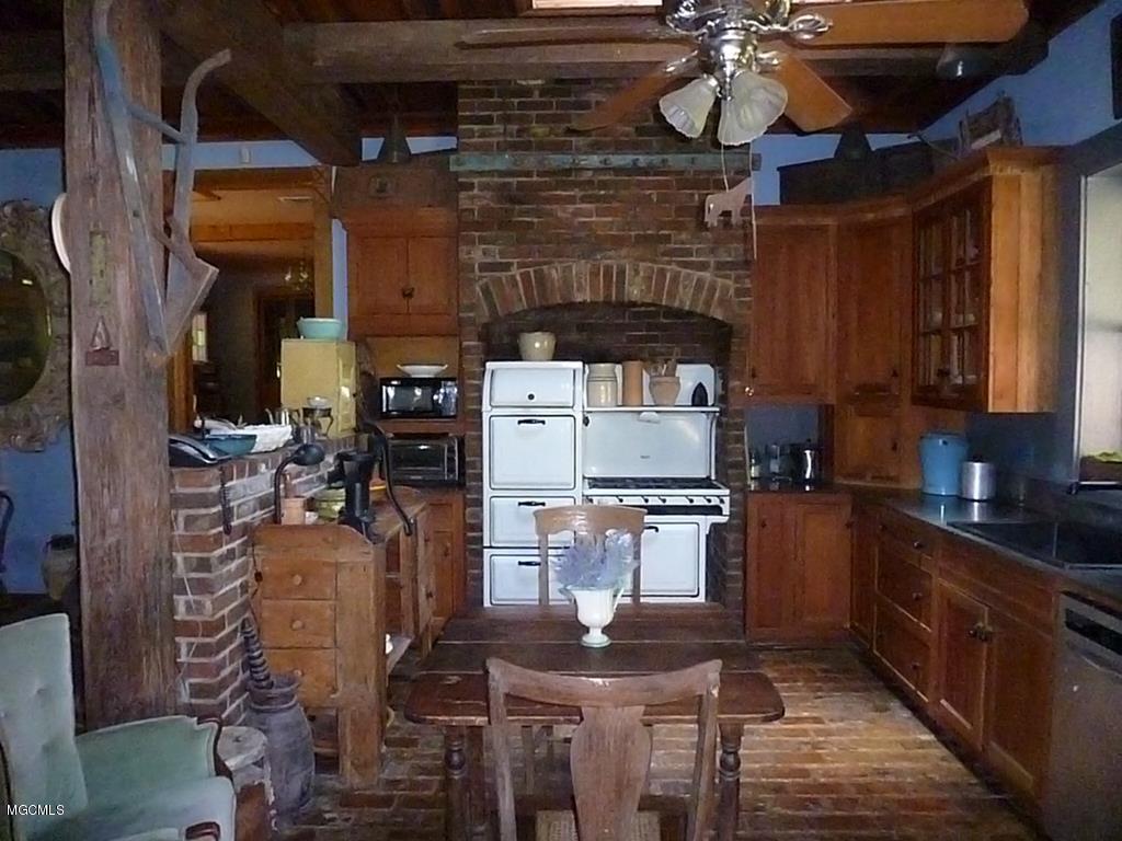 10536 Caesar Necaise Road Picayune, MS 39466 - Photo 5 of 27 Caesar Necaise 5