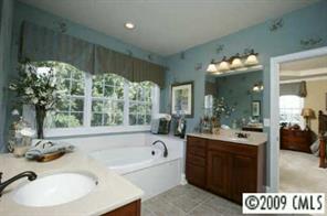6731 Springs Mill Road Charlotte, NC 28277 - Photo 6 of 8 Gallery Image 6