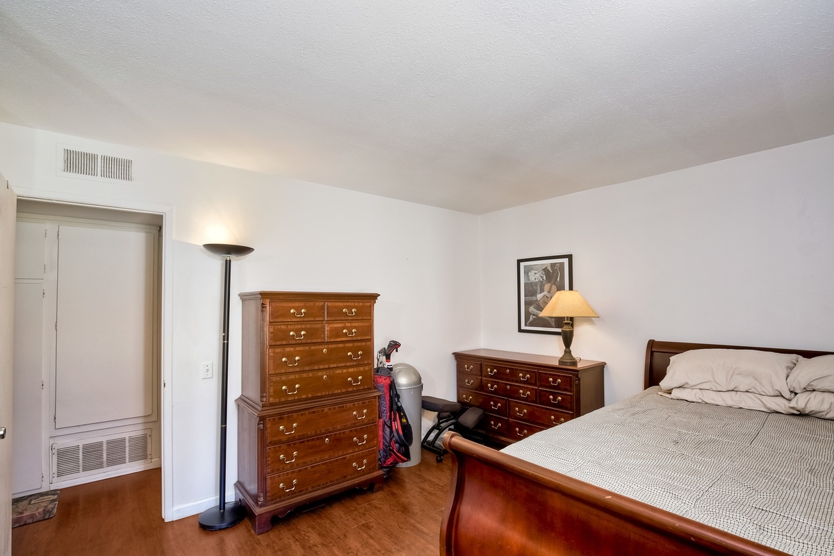 6009 Rancho Mission Road, Unit 216 San Diego, CA 92108 - Photo 12 of 20