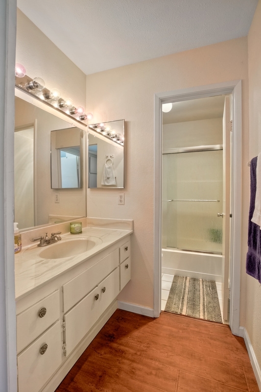 6009 Rancho Mission Road, Unit 216 San Diego, CA 92108 - Photo 15 of 20