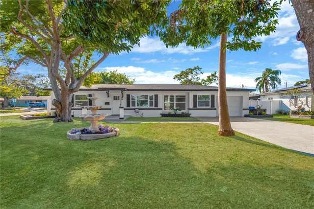 $599,999 | 4300 28th Avenue North, St. Petersburg, FL 33713