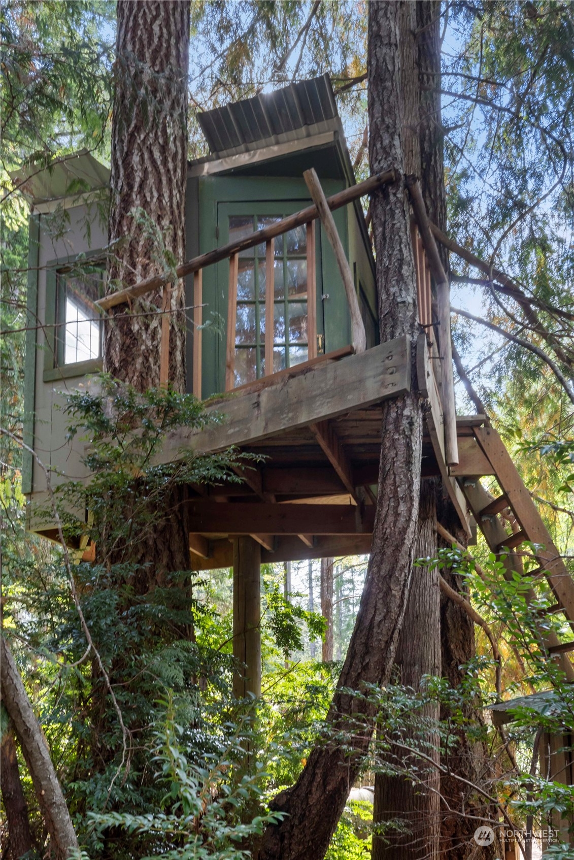 720 East Phillips Lake Loop Road Shelton, WA 98584 - Photo 27 of 31 a view of a backyard of the house
