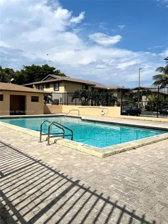 $2,600 | 6866 Northwest 173rd Drive, Unit 610, Hialeah, FL 33015