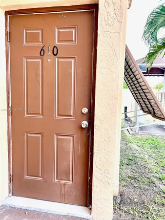 $2,600 | 6866 Northwest 173rd Drive, Unit 610, Hialeah, FL 33015