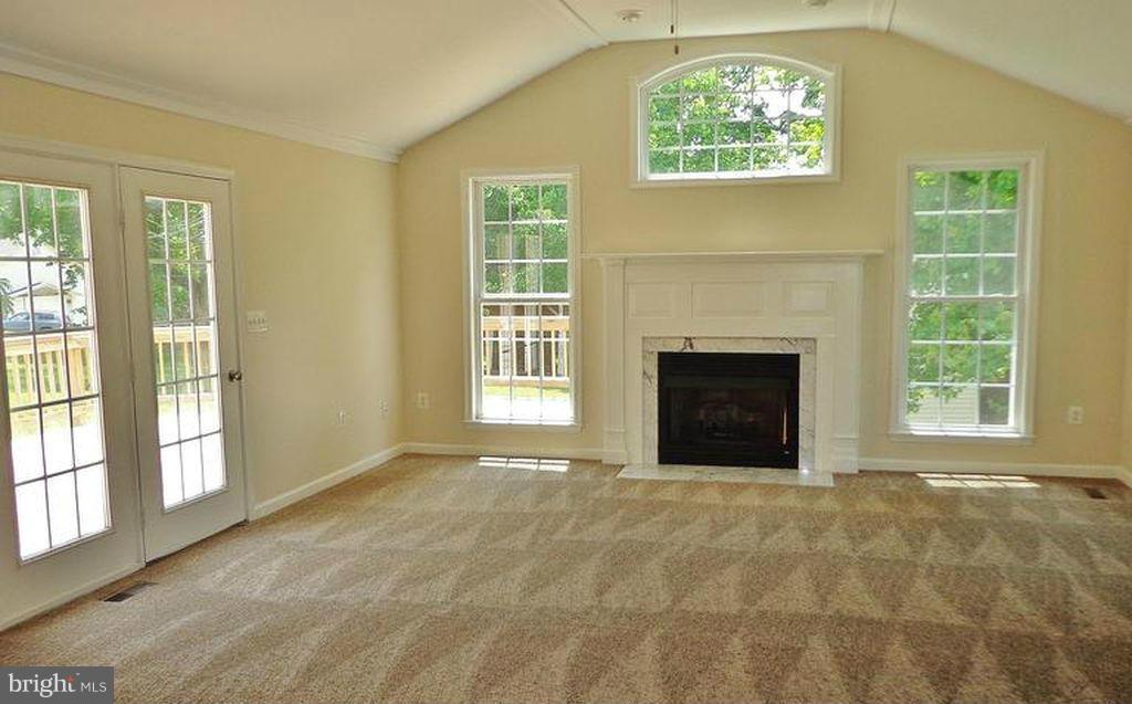 24000 Batna Road Lignum, VA 22726 - Photo 6 of 20 Living Room