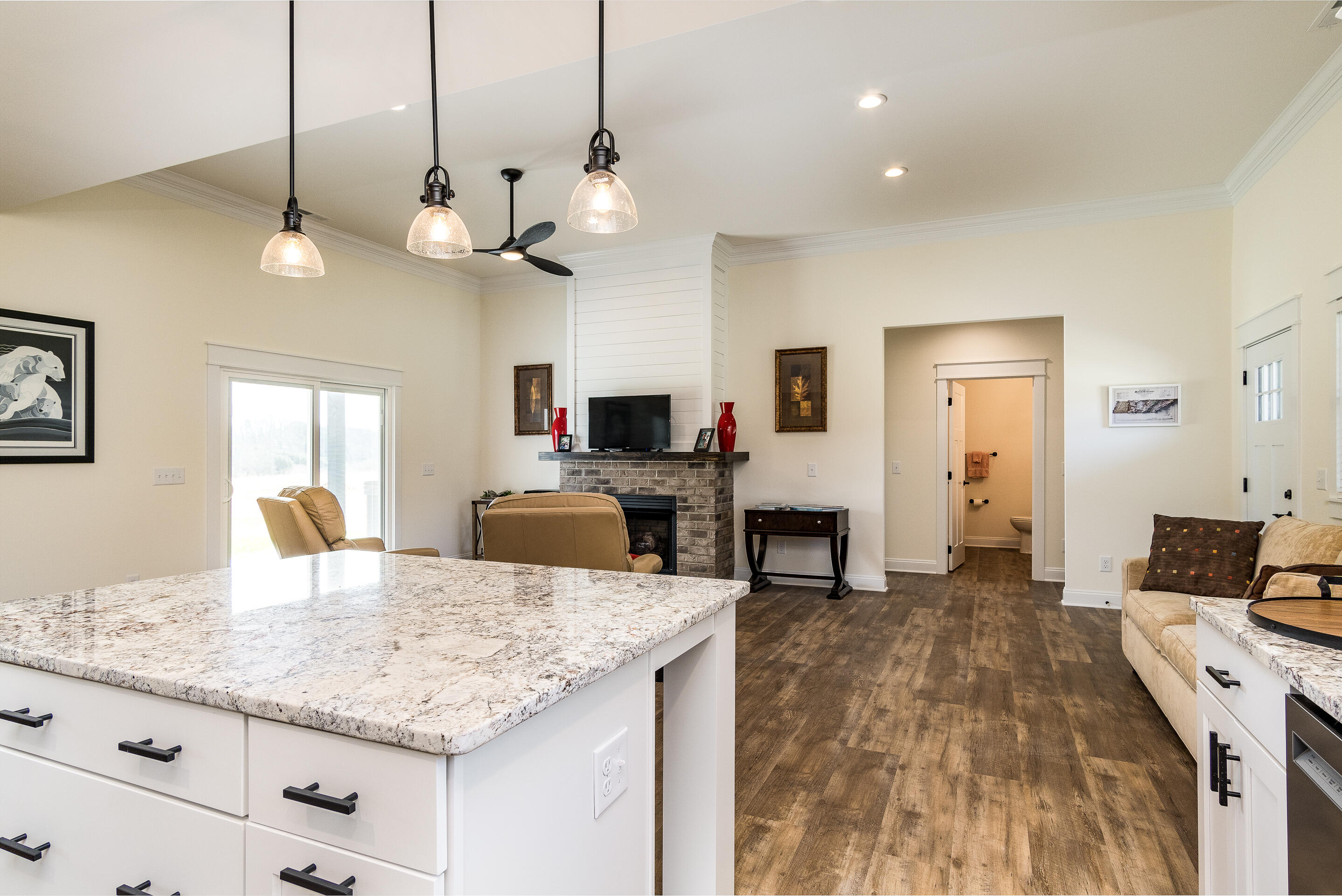 267 West Side Road Jonesborough, TN 37659 - Photo 35 of 40 interior-19