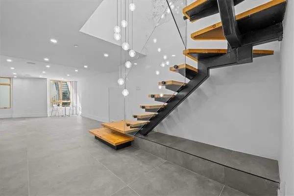 an empty room with painted walls