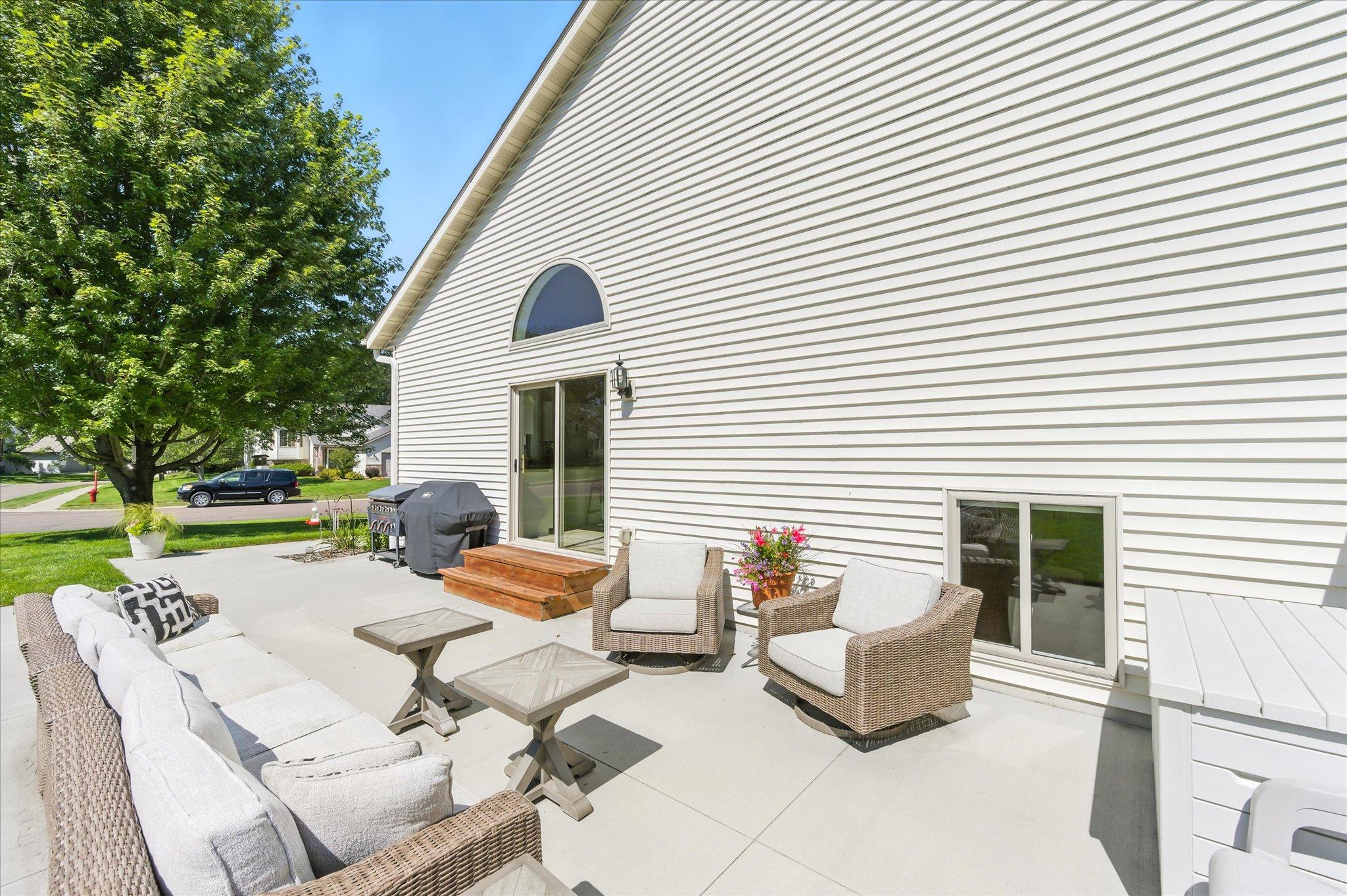 11166 Nikolas Avenue Becker, MN 55308 - Photo 3 of 37
