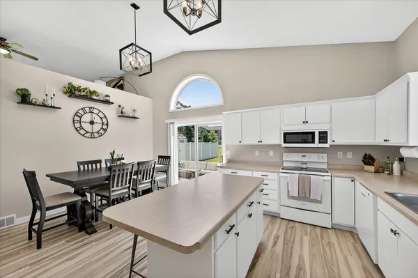 $359,900 | 11166 Nikolas Avenue, Becker, MN 55308