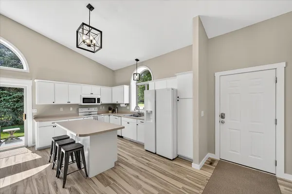 $359,900 | 11166 Nikolas Avenue, Becker, MN 55308