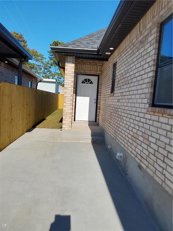 413 East Prosper Street Chalmette, LA 70043 - Photo 2 of 37