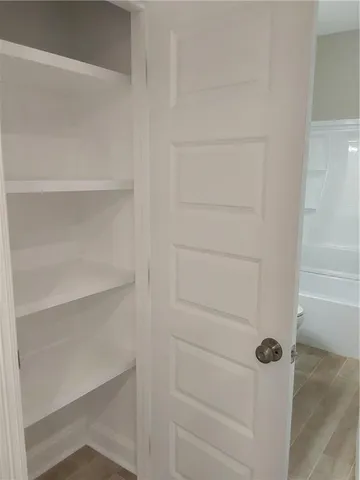 $2,000 | 413 East Prosper Street, Chalmette, LA 70043