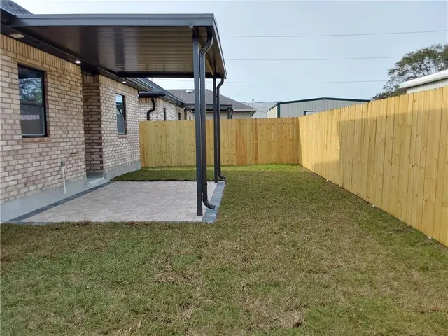 $2,000 | 413 East Prosper Street, Chalmette, LA 70043