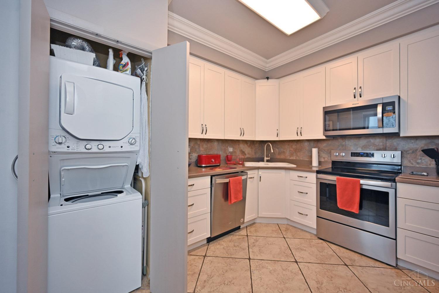 2444 Madison Road, Unit 2005 Cincinnati, OH 45208 - Photo 39 of 52 Gallery Image 39