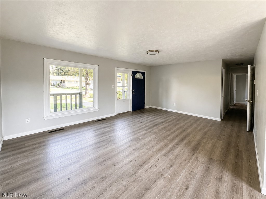 6294 Randolph Road Bedford, OH 44146 - Photo 5 of 19