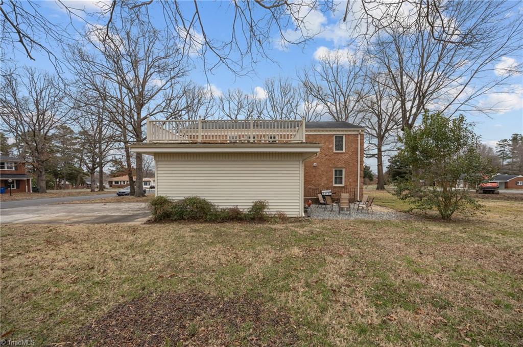 301 Jones Street Graham, NC 27253 - Photo 11 of 42