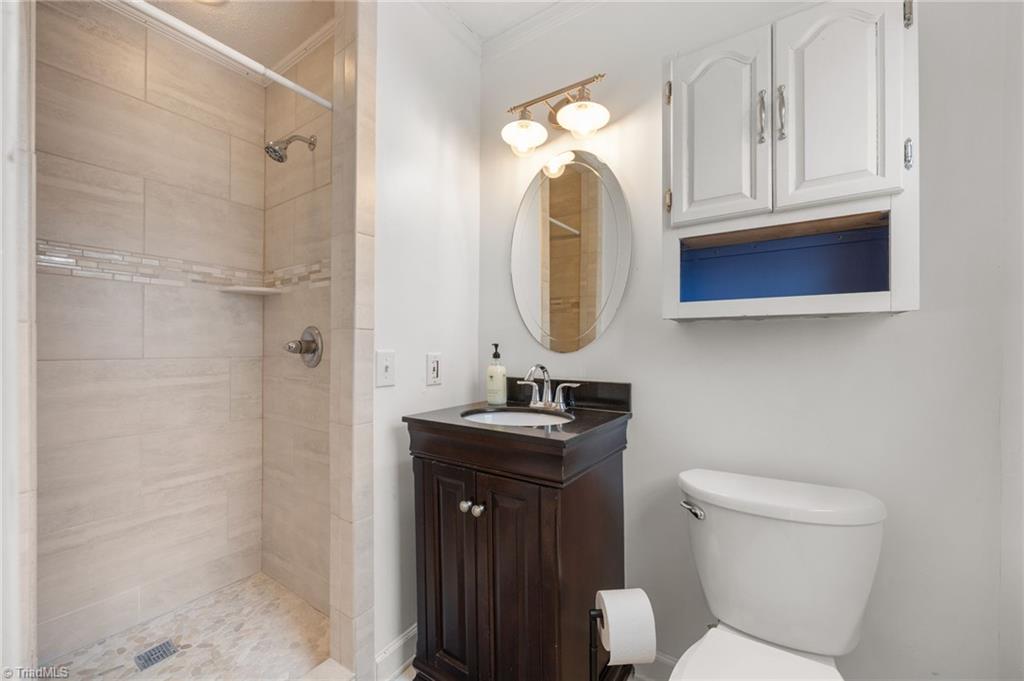 301 Jones Street Graham, NC 27253 - Photo 35 of 42