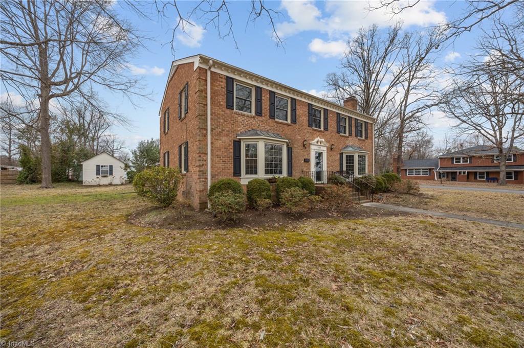 301 Jones Street Graham, NC 27253 - Photo 4 of 42