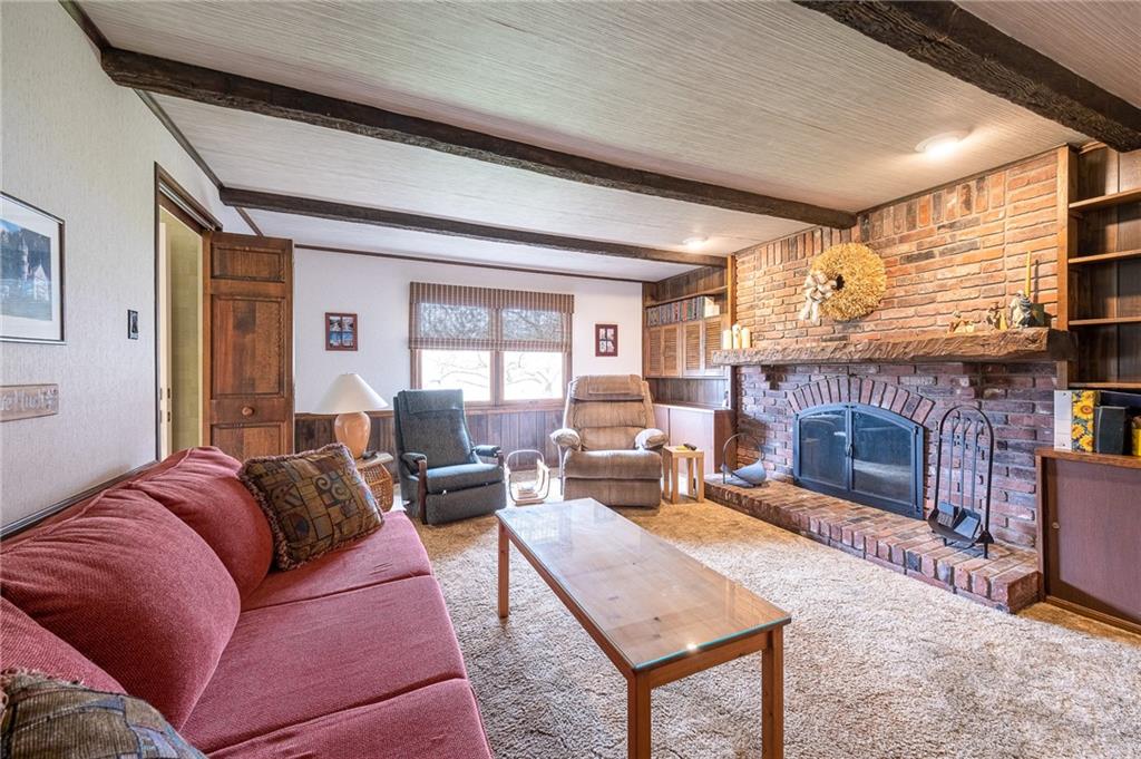 891 Old Thorn Run Road Coraopolis, PA 15108 - Photo 3 of 25 Gallery Image 3